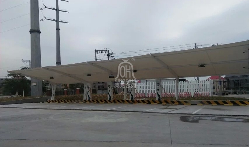 漳州路段天福服務區(qū)充電樁